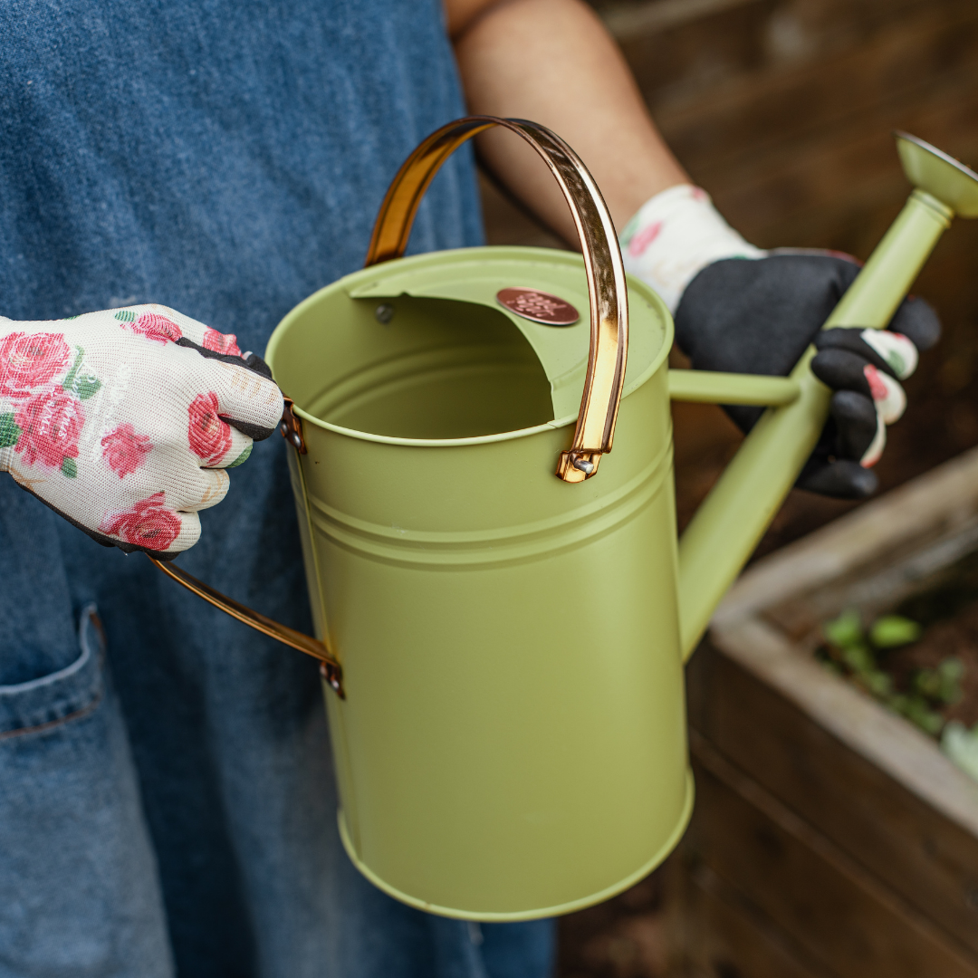 Good Roots Watering Can